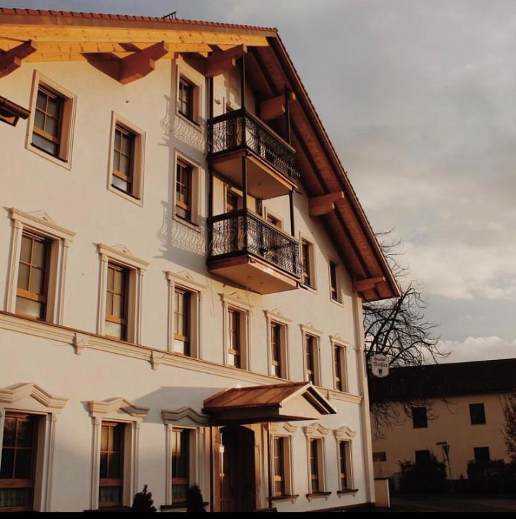 Gasthof & Hotel Bichler Emmering  Exterior photo